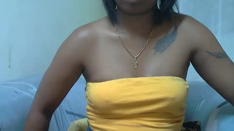 Snapshot of ashleyqueen_x chatting on 12/13/25, 07:53 ashleyqueen X online show from 12/13/25, 07:53