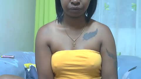 Snapshot of ashleyqueen_x chatting on 12/15/25, 10:14 ashleyqueen X online show from 12/15/25, 10:14