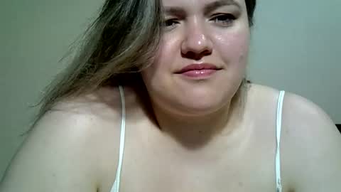 Snapshot of ashleyrosee_ chatting on 07/02/26, 12:21 Anite online show from 07/02/26, 12:21