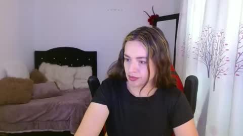 Snapshot of ashleyt1998 chatting on 04/16/26, 02:29 ASHLEY online show from 04/16/26, 02:29