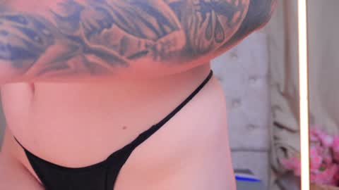 Ashley Lauren online show from 12/19/24, 07:07