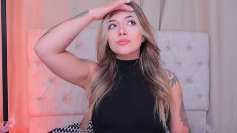 Ashley Lauren online show from 12/20/24, 03:58