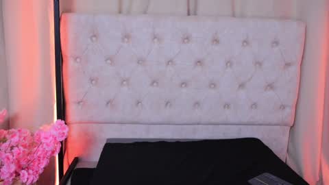 Ashley Lauren online show from 12/23/24, 04:12