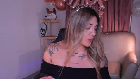 Ashley Lauren online show from 10/24/25, 04:20