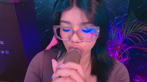 Snapshot of ashleyy18__ chatting on 09/18/25, 10:28 Ashleyy18 online show from 09/18/25, 10:28