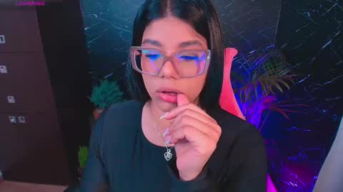 Snapshot of ashleyy18__ chatting on 09/26/25, 11:09 Ashleyy18 online show from 09/26/25, 11:09