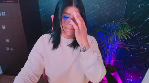 Snapshot of ashleyy18__ chatting on 09/28/25, 09:53 Ashleyy18 online show from 09/28/25, 09:53