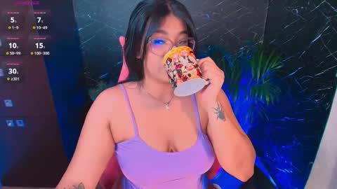 Snapshot of ashleyy18__ chatting on 11/27/25, 01:07 Ashleyy18 online show from 11/27/25, 01:07