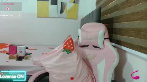 ashly online show from 04/15/26, 08:32