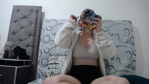 Snapshot of ashly_93 chatting on 12/16/24, 04:55 engel online show from 12/16/24, 04:55