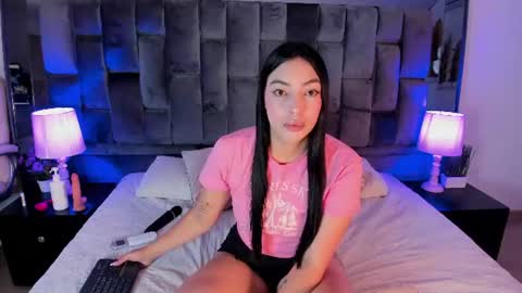 Ashly online show from 06/19/26, 03:11