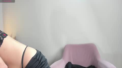 Snapshot of ashly_jones_ chatting on 03/09/25, 06:17 ashly_jones_ online show from 03/09/25, 06:17