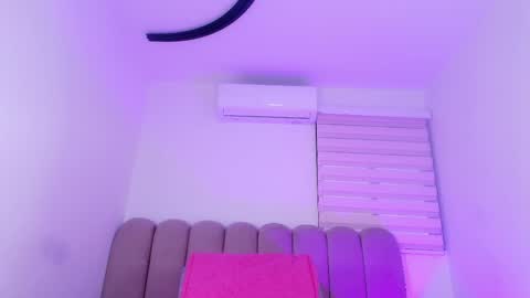 Ashly online show from 04/17/26, 11:57