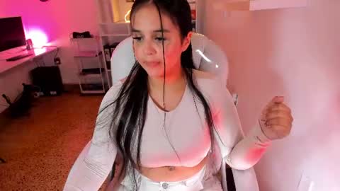 Snapshot of ashly_nova chatting on 07/24/26, 12:58 Ashly online show from 07/24/26, 12:58