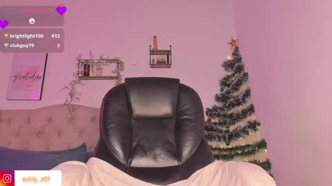 Snapshot of ashly_z chatting on 12/24/24, 06:50 Ashly online show from 12/24/24, 06:50