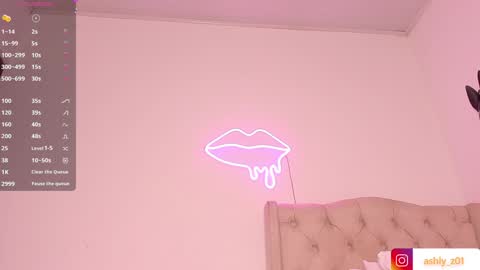 Snapshot of ashly_z chatting on 01/10/25, 10:57 Ashly online show from 01/10/25, 10:57