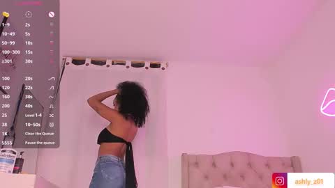 Snapshot of ashly_z chatting on 10/10/25, 12:48 Ashly online show from 10/10/25, 12:48