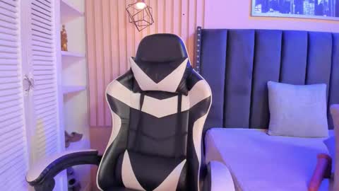 Snapshot of ashlye_miller_ chatting on 02/08/26, 04:38 ashlye_miller_ online show from 02/08/26, 04:38