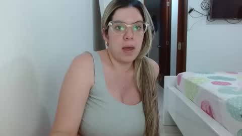 AshlyMoon online show from 12/28/24, 05:35