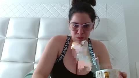 AshlyMoon online show from 11/22/25, 02:05