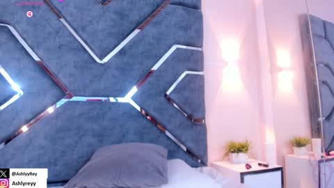 Ashly  online show from 12/03/24, 11:02