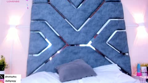 Ashly  online show from 12/20/24, 10:22