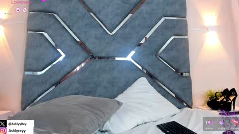 Ashly  online show from 01/30/25, 10:41