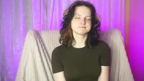 Snapshot of ashlyvincente chatting on 03/13/26, 08:15 Kristine online show from 03/13/26, 08:15