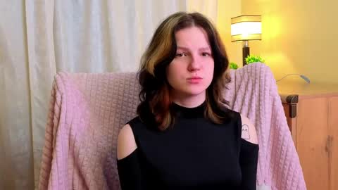 Snapshot of ashlyvincente chatting on 04/08/26, 09:15 Kristine online show from 04/08/26, 09:15