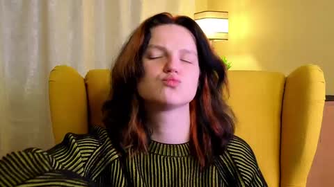 Snapshot of ashlyvincente chatting on 04/12/26, 09:09 Kristine online show from 04/12/26, 09:09