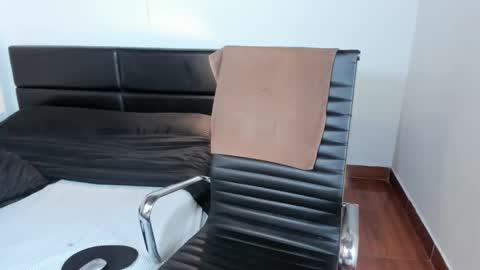 ashlyviper77 online show from 02/05/26, 09:52