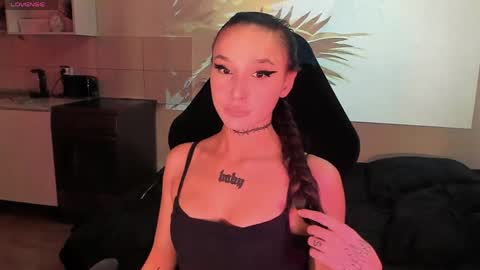 Snapshot of ashmila chatting on 06/08/26, 05:41 Mila online show from 06/08/26, 05:41