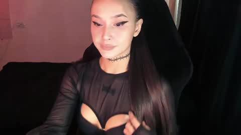 Snapshot of ashmila chatting on 06/17/26, 05:32 Mila online show from 06/17/26, 05:32