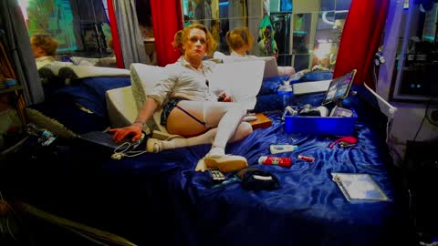 ashmomo online show from 01/06/25, 12:16