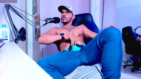 ashton scott online show from 01/17/25, 10:45