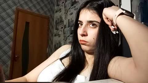 Lina online show from 12/22/25, 08:00