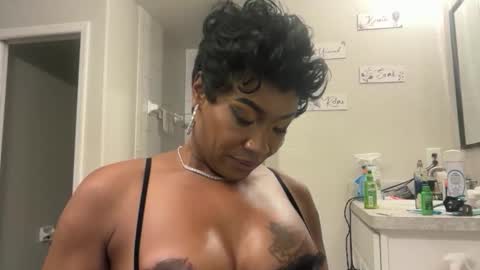 Snapshot of ashtynmartyn chatting on 04/02/26, 06:00 ashtynmartyn online show from 04/02/26, 06:00