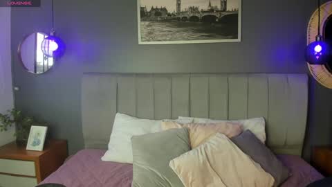 Snapshot of asia_25_ chatting on 12/18/24, 09:29 PAO   online show from 12/18/24, 09:29