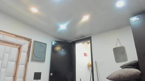 Snapshot of asia_25_ chatting on 02/01/25, 07:44 PAO   online show from 02/01/25, 07:44