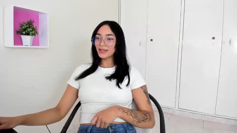 Camila online show from 01/09/25, 01:02