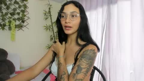 Camila online show from 10/23/25, 06:50