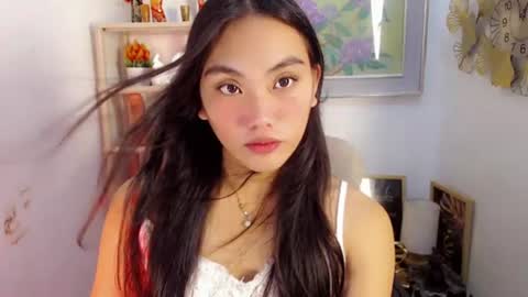 Snapshot of asian_alliyah chatting on 07/01/26, 12:51 asian_alliyah online show from 07/01/26, 12:51