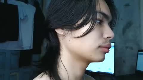 asian_babyboi online show from 10/16/25, 05:47