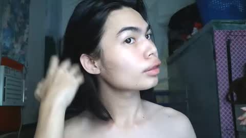 asian_babyboi online show from 06/01/26, 08:16
