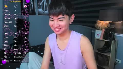 Snapshot of asian_cutie20 chatting on 12/09/24, 04:56 Aidan online show from 12/09/24, 04:56