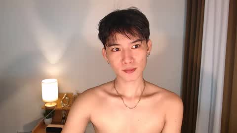 Snapshot of asian_cutiebaexx chatting on 04/19/26, 11:51 Pat online show from 04/19/26, 11:51