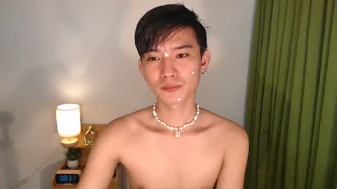 Snapshot of asian_cutiebaexx chatting on 04/30/26, 12:28 Pat online show from 04/30/26, 12:28
