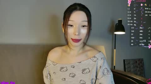 Snapshot of asian_euphoria chatting on 04/04/26, 02:36 Dju online show from 04/04/26, 02:36