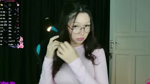 Snapshot of asian_euphoria chatting on 04/18/26, 02:32 Dju online show from 04/18/26, 02:32