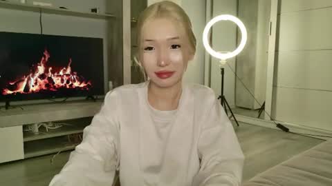 Snapshot of asian_euphoria chatting on 07/18/26, 06:17 Dju online show from 07/18/26, 06:17